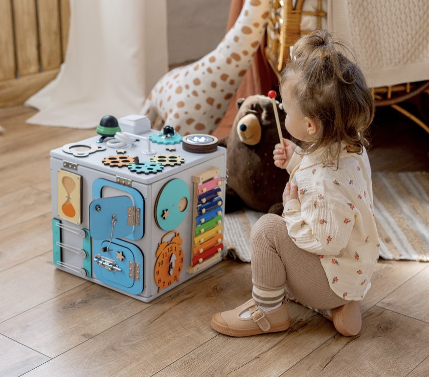 Busy Cube & Storage For Toys