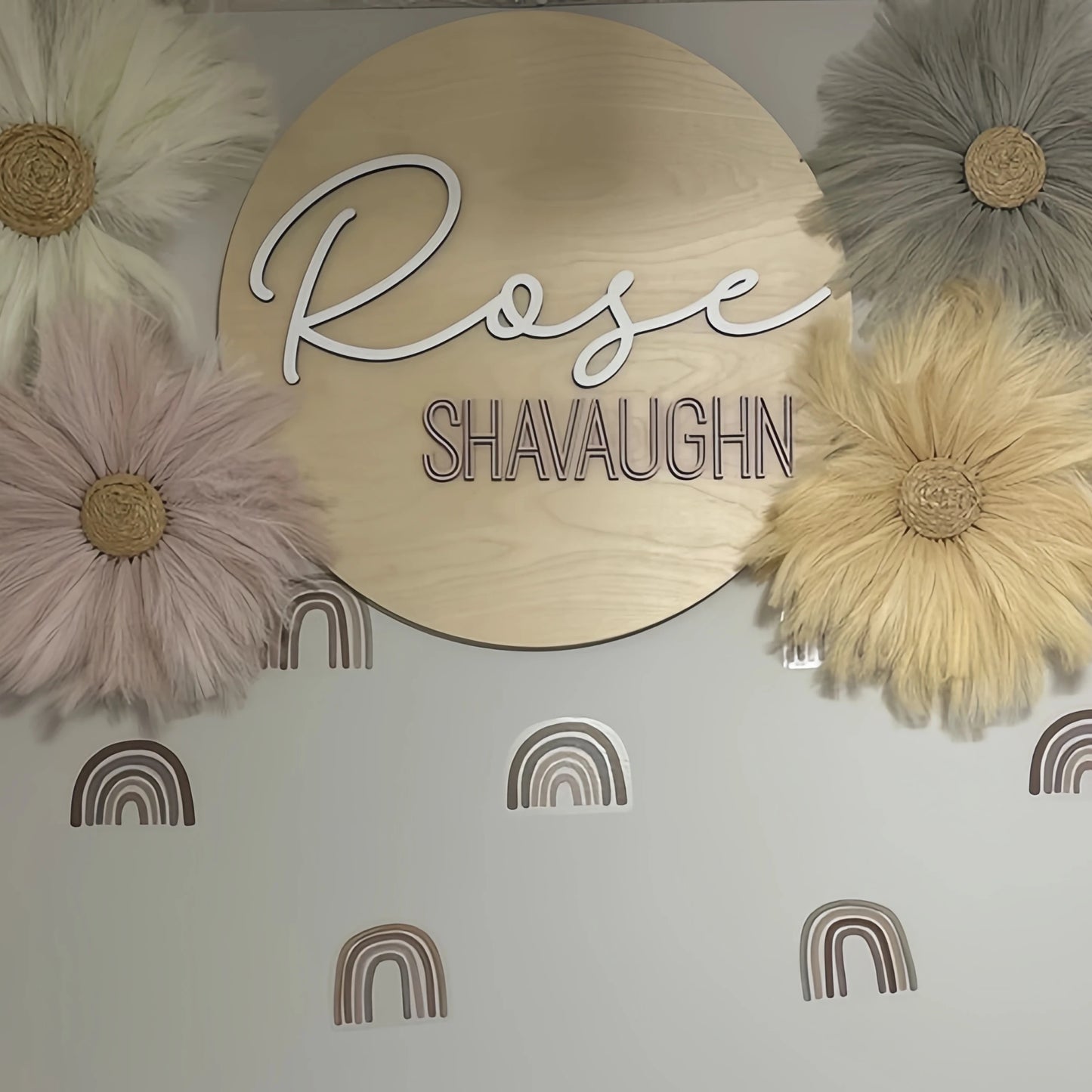 Nursery Name Sign β Personalized Round Plaque, Customized Wood Baby Sign, Baby Shower Gift, Boho and Natural Nursery Wall Decor