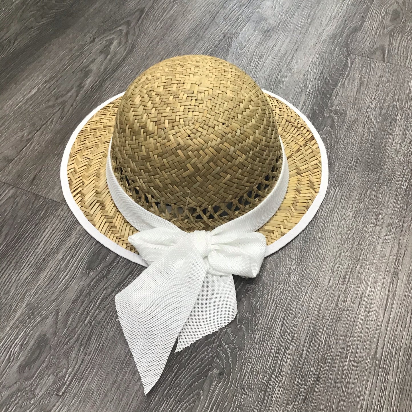 Solid White Bow Rush Straw Summer Visor