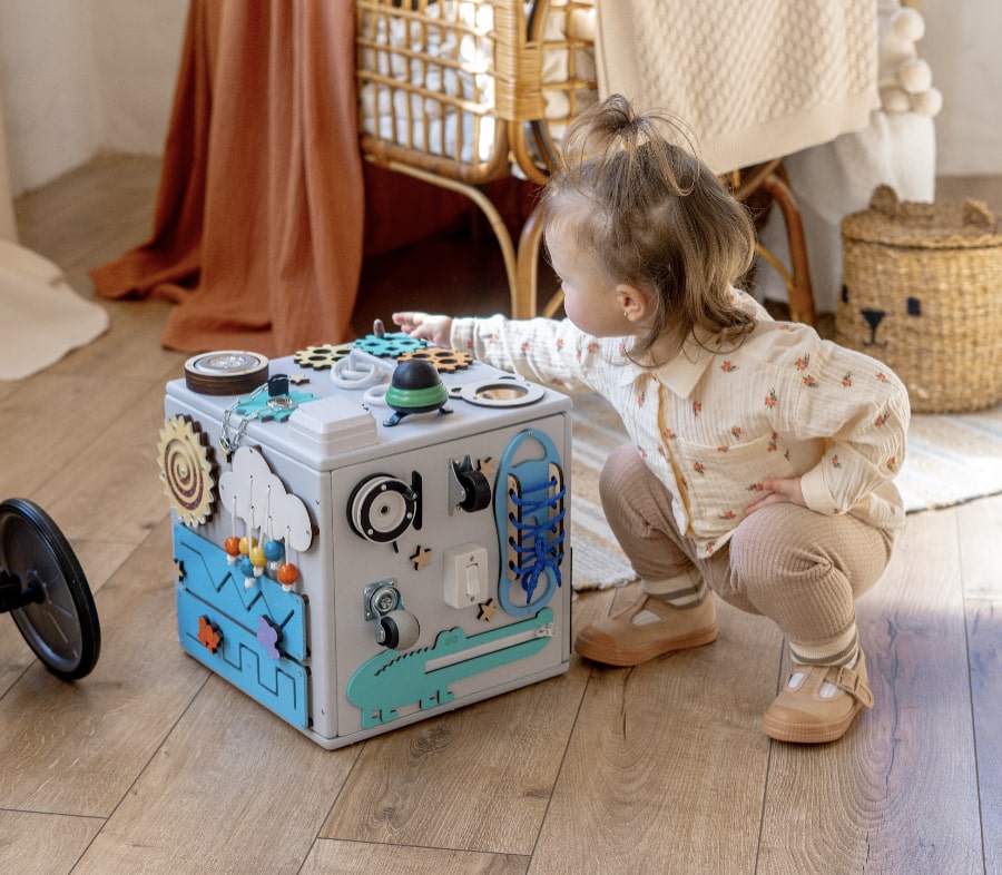 Busy Cube & Storage For Toys