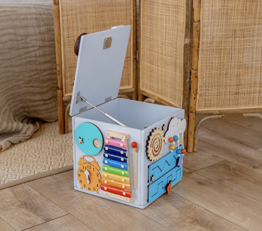 Busy Cube & Storage For Toys