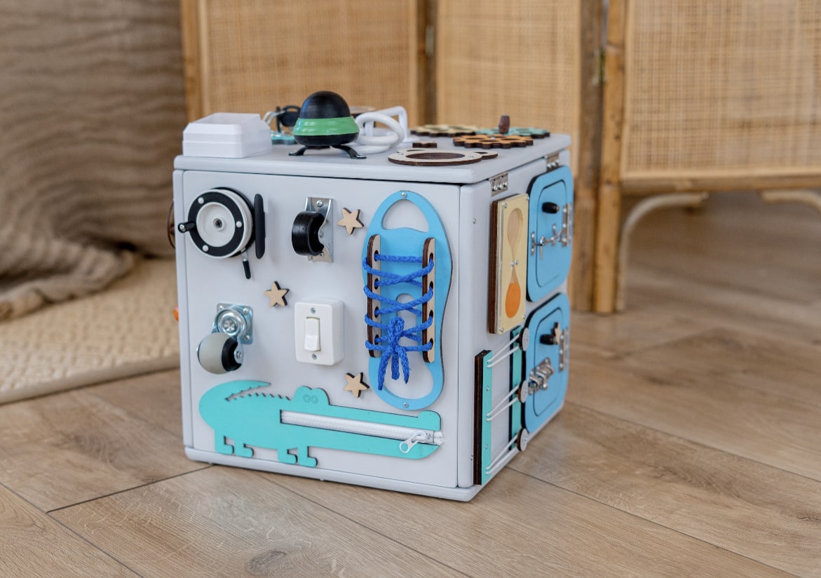 Busy Cube & Storage For Toys