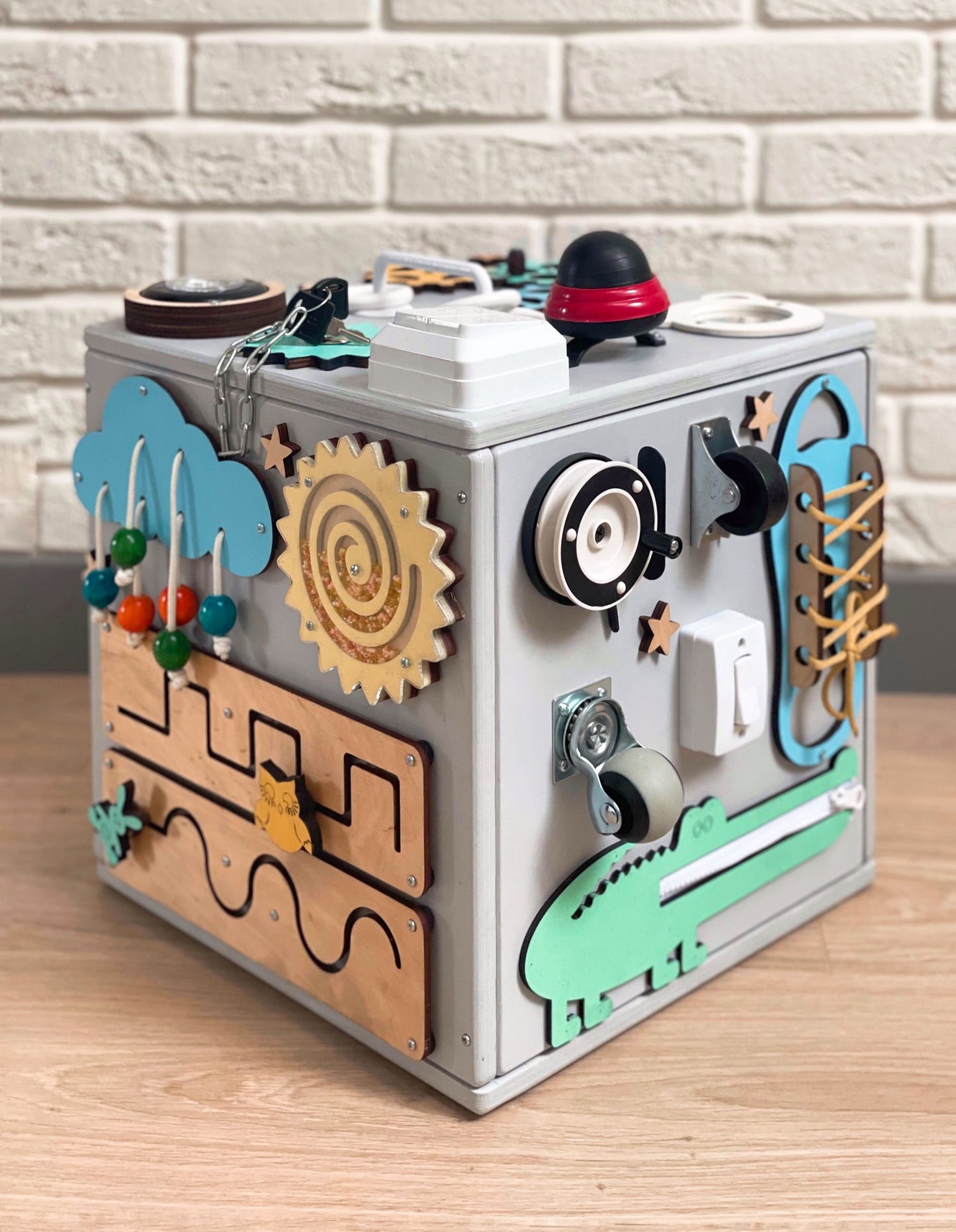 Busy Cube & Storage For Toys